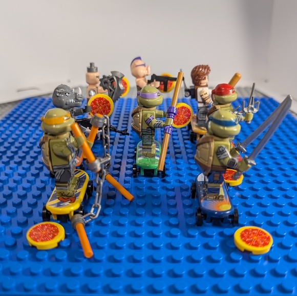 8 MINIFIGURES- Teenage Mutant Ninja Turtles Building Block Toy Lego Compatible - Picture 3 of 9